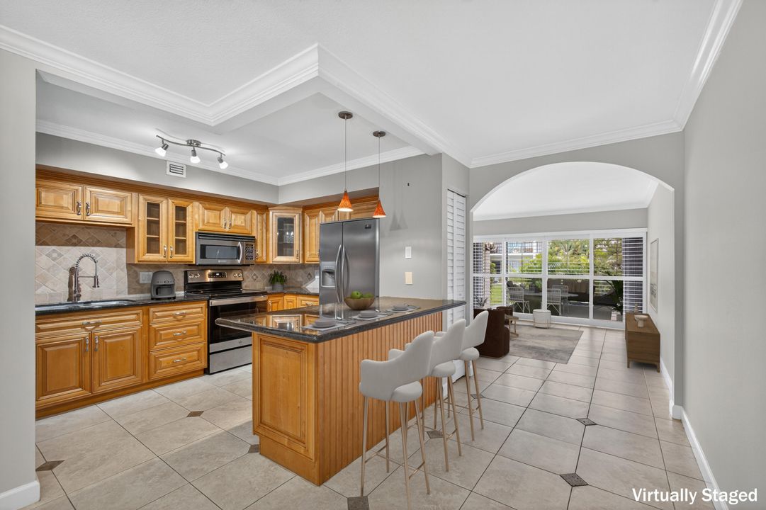 待售: $425,000 (2 贝兹, 2 浴室, 1514 平方英尺)