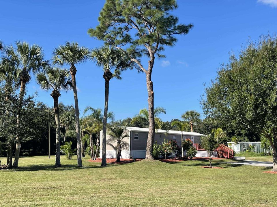 待售: $197,800 (2 贝兹, 2 浴室, 926 平方英尺)