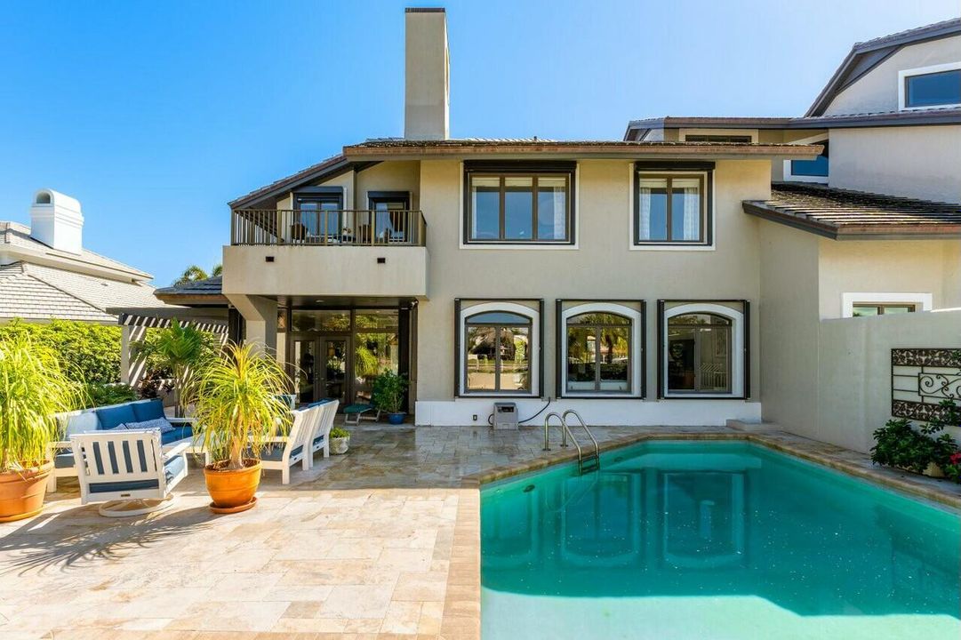 For Sale: $4,695,000 (4 beds, 3 baths, 3976 Square Feet)