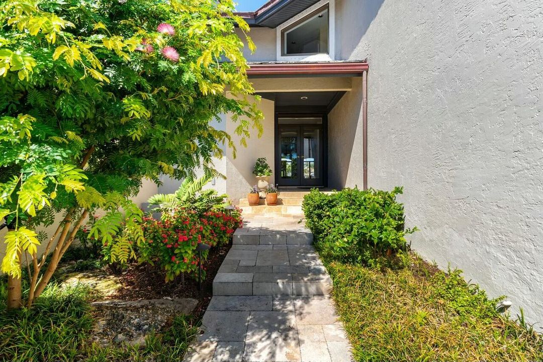 For Sale: $4,695,000 (4 beds, 3 baths, 3976 Square Feet)