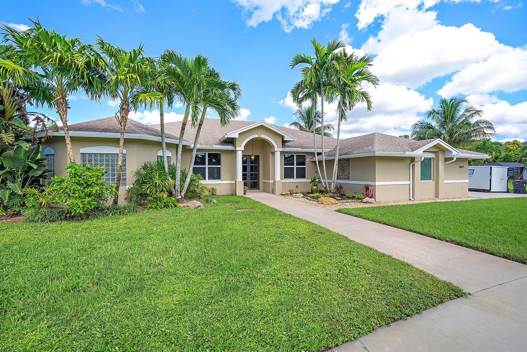 Active With Contract: $899,900 (4 beds, 3 baths, 3296 Square Feet)