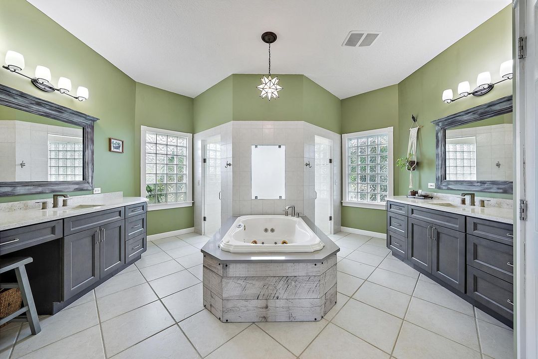 Active With Contract: $899,900 (4 beds, 3 baths, 3296 Square Feet)