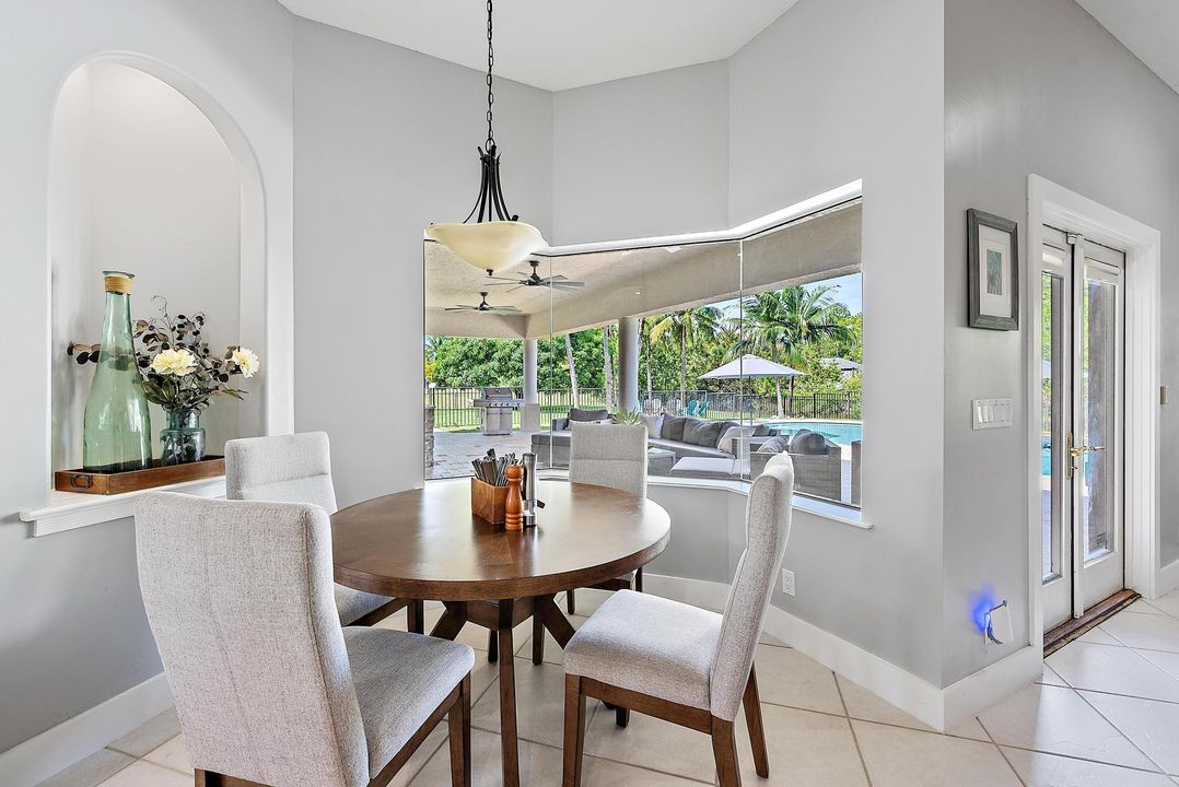 Active With Contract: $899,900 (4 beds, 3 baths, 3296 Square Feet)