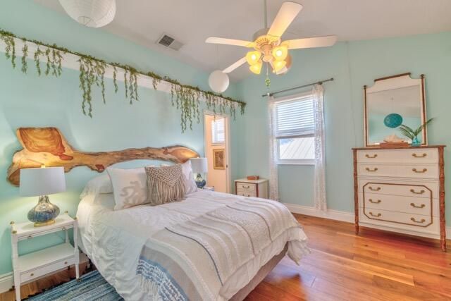 出租: $13,000 (3 贝兹, 3 浴室, 1928 平方英尺)