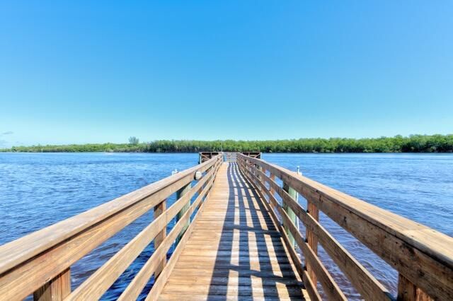 出租: $13,000 (3 贝兹, 3 浴室, 1928 平方英尺)