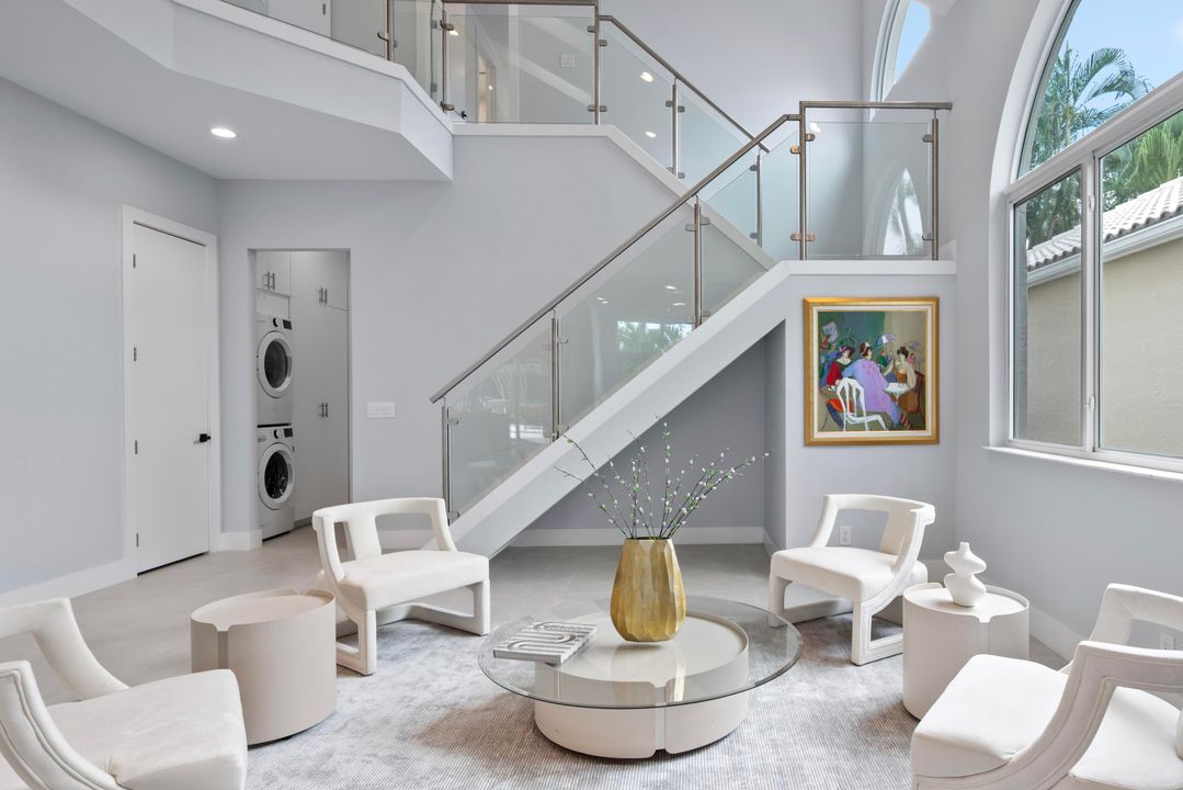 For Rent: $25,000 (5 beds, 6 baths, 4242 Square Feet)