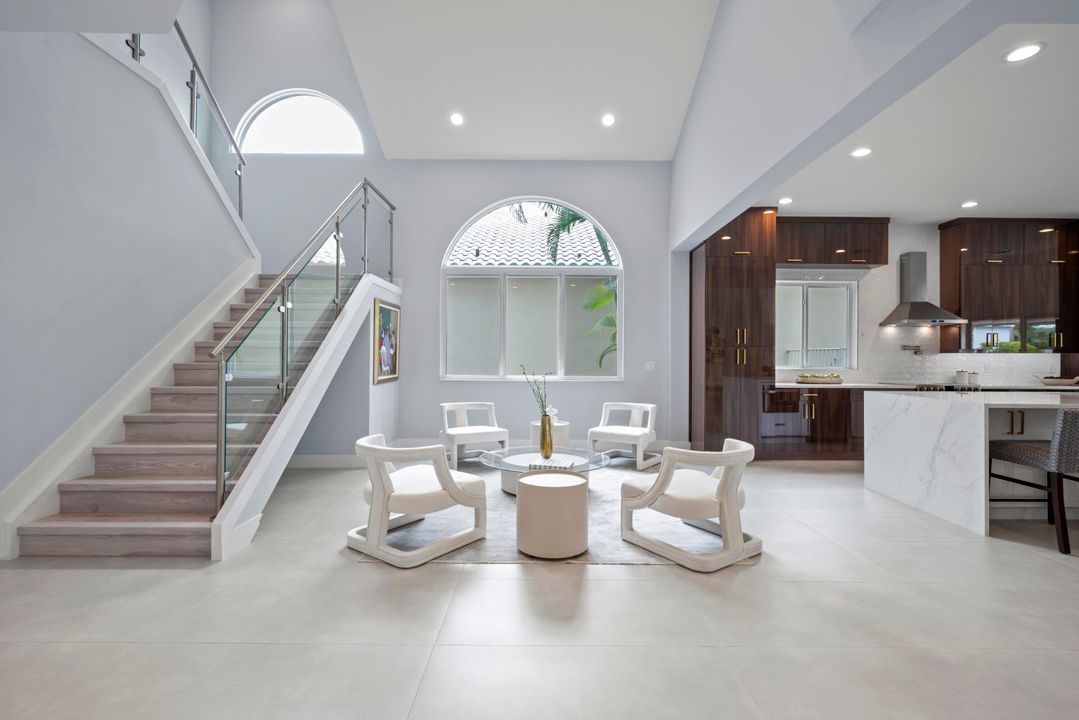 For Rent: $25,000 (5 beds, 6 baths, 4242 Square Feet)