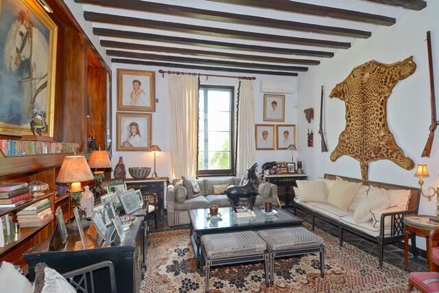 For Rent: $65,000 (6 beds, 9 baths, 7008 Square Feet)