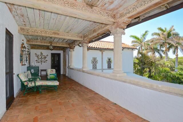 For Rent: $65,000 (6 beds, 9 baths, 7008 Square Feet)