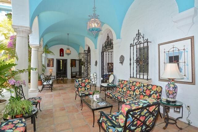 For Rent: $65,000 (6 beds, 9 baths, 7008 Square Feet)