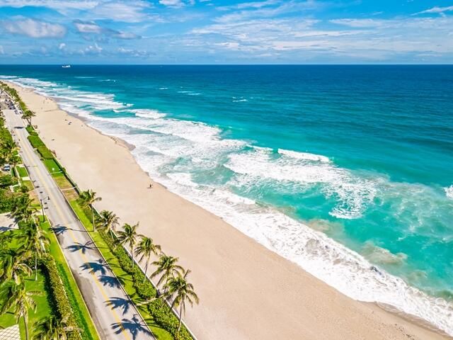 For Rent: $65,000 (6 beds, 9 baths, 7008 Square Feet)