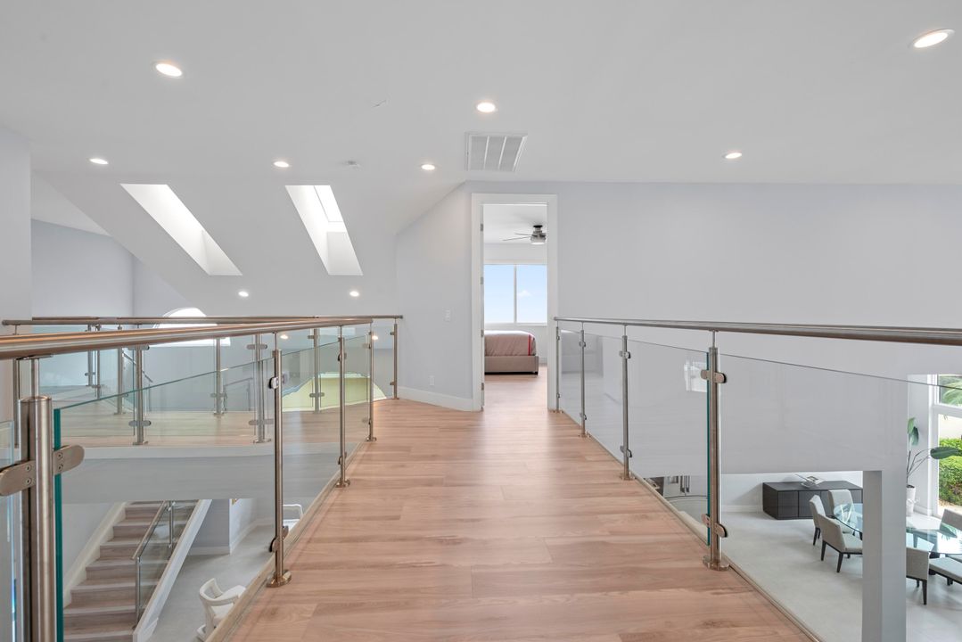 For Rent: $25,000 (5 beds, 6 baths, 4242 Square Feet)