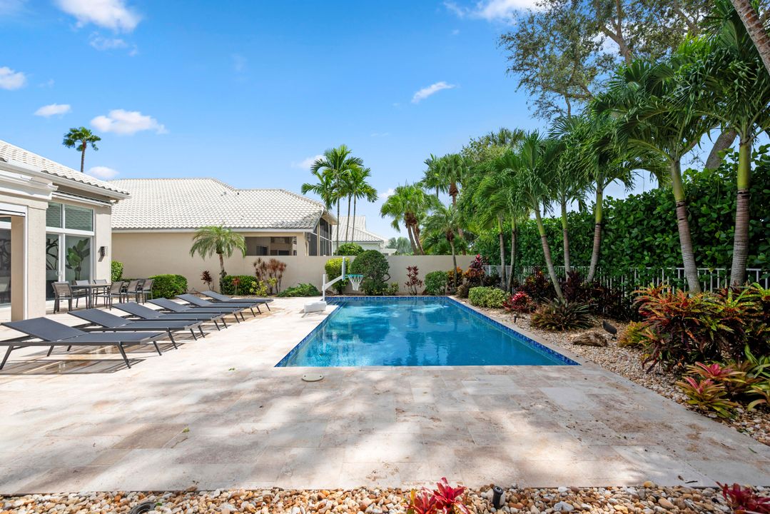 For Rent: $25,000 (5 beds, 6 baths, 4242 Square Feet)