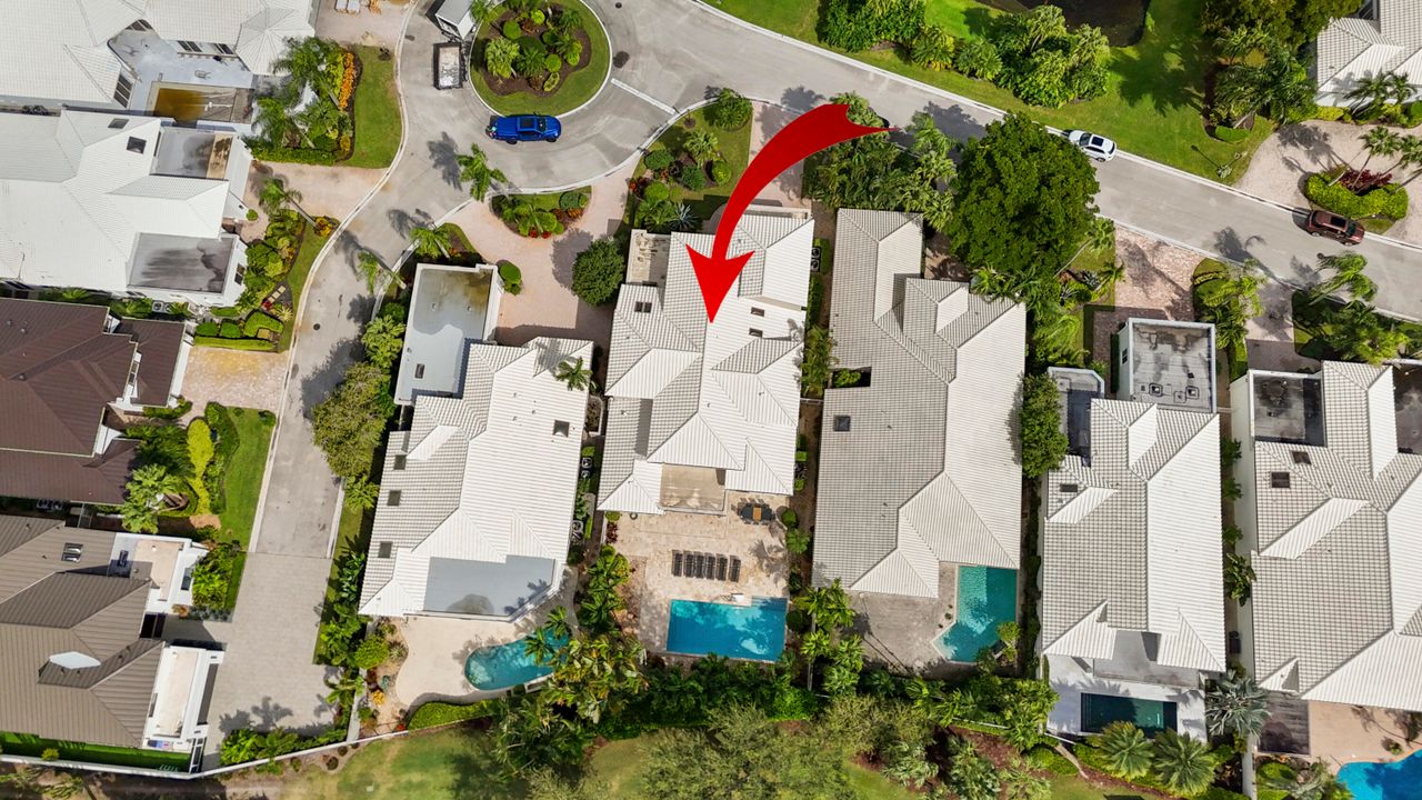 For Rent: $25,000 (5 beds, 6 baths, 4242 Square Feet)