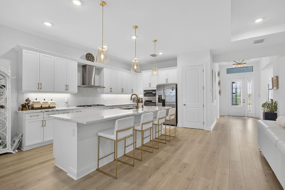 待售: $900,000 (3 贝兹, 3 浴室, 2543 平方英尺)