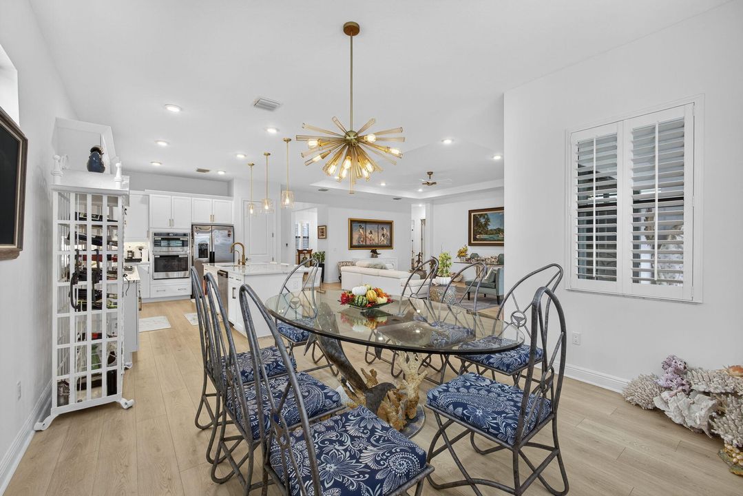 待售: $900,000 (3 贝兹, 3 浴室, 2543 平方英尺)