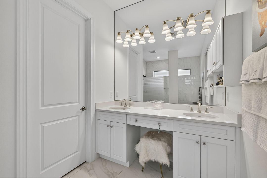 待售: $900,000 (3 贝兹, 3 浴室, 2543 平方英尺)