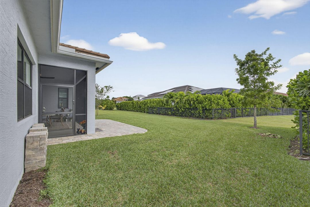 待售: $900,000 (3 贝兹, 3 浴室, 2543 平方英尺)