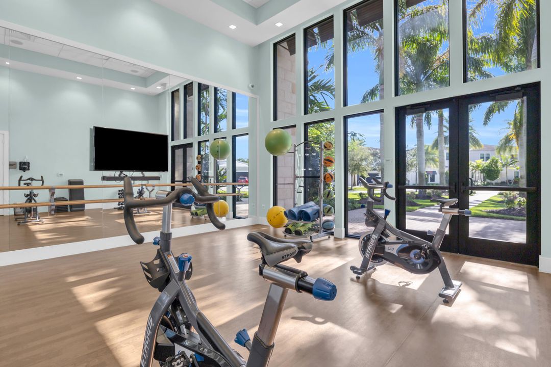 For Sale: $2,200,000 (3 beds, 3 baths, 3162 Square Feet)