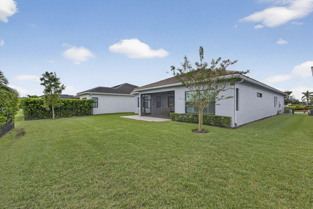 待售: $900,000 (3 贝兹, 3 浴室, 2543 平方英尺)