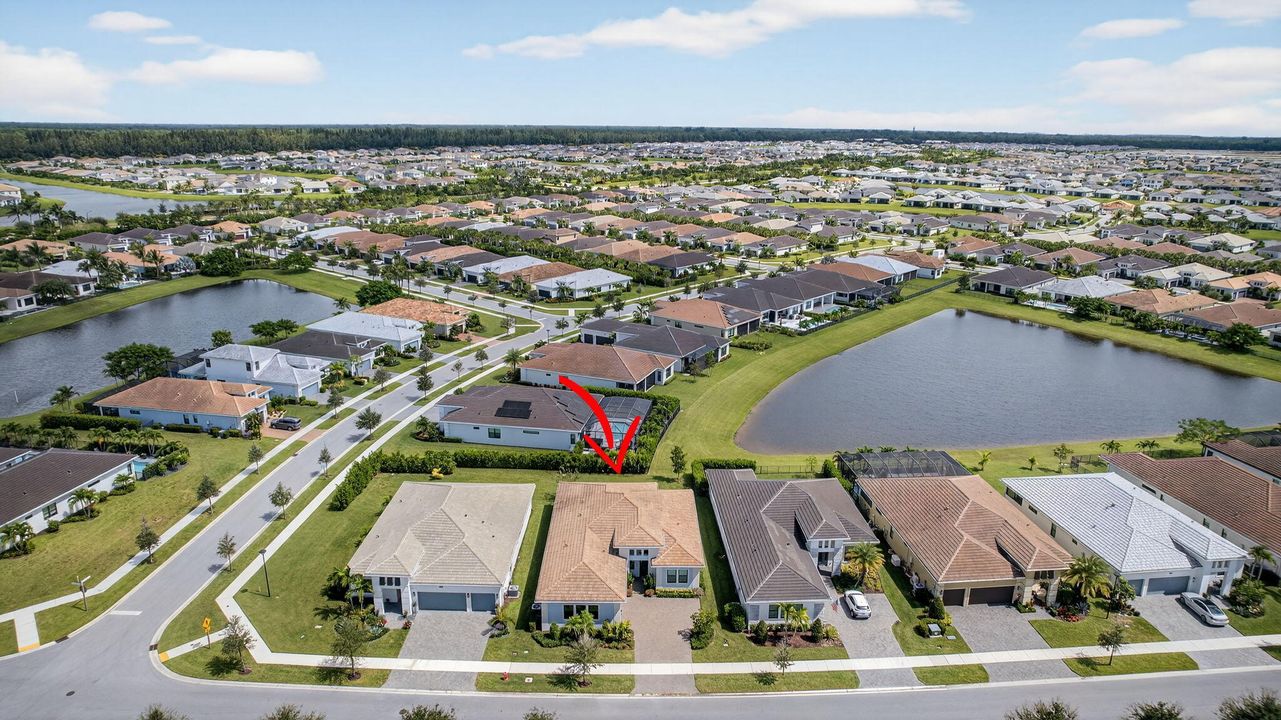 待售: $900,000 (3 贝兹, 3 浴室, 2543 平方英尺)