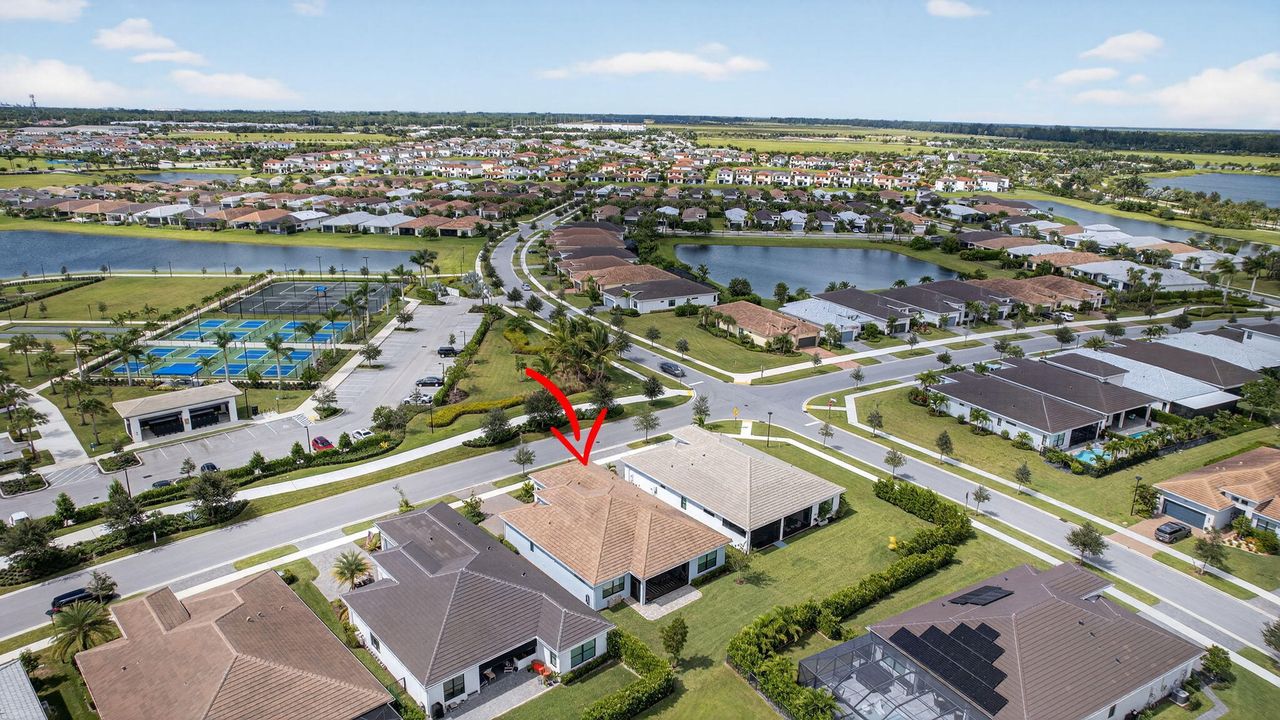 待售: $900,000 (3 贝兹, 3 浴室, 2543 平方英尺)