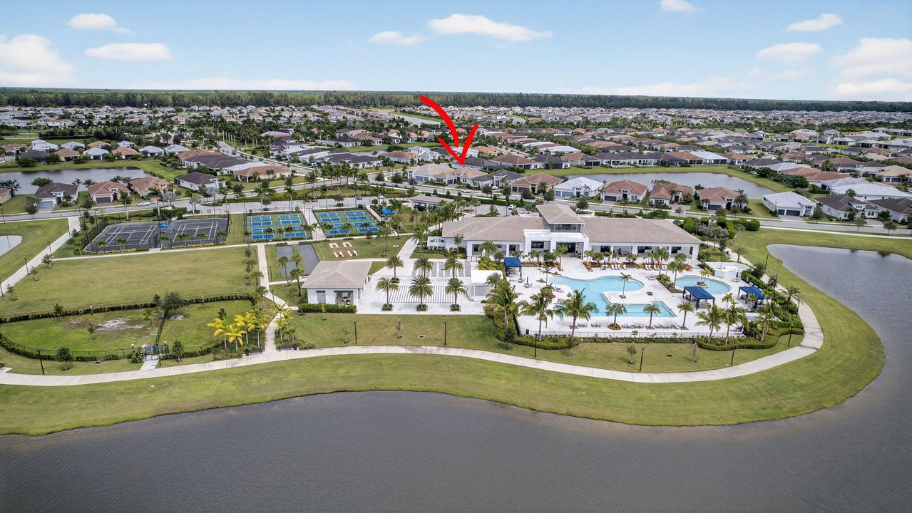 待售: $900,000 (3 贝兹, 3 浴室, 2543 平方英尺)