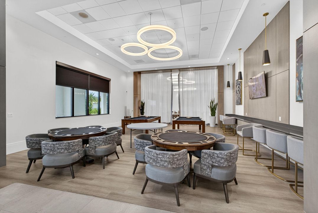 待售: $900,000 (3 贝兹, 3 浴室, 2543 平方英尺)