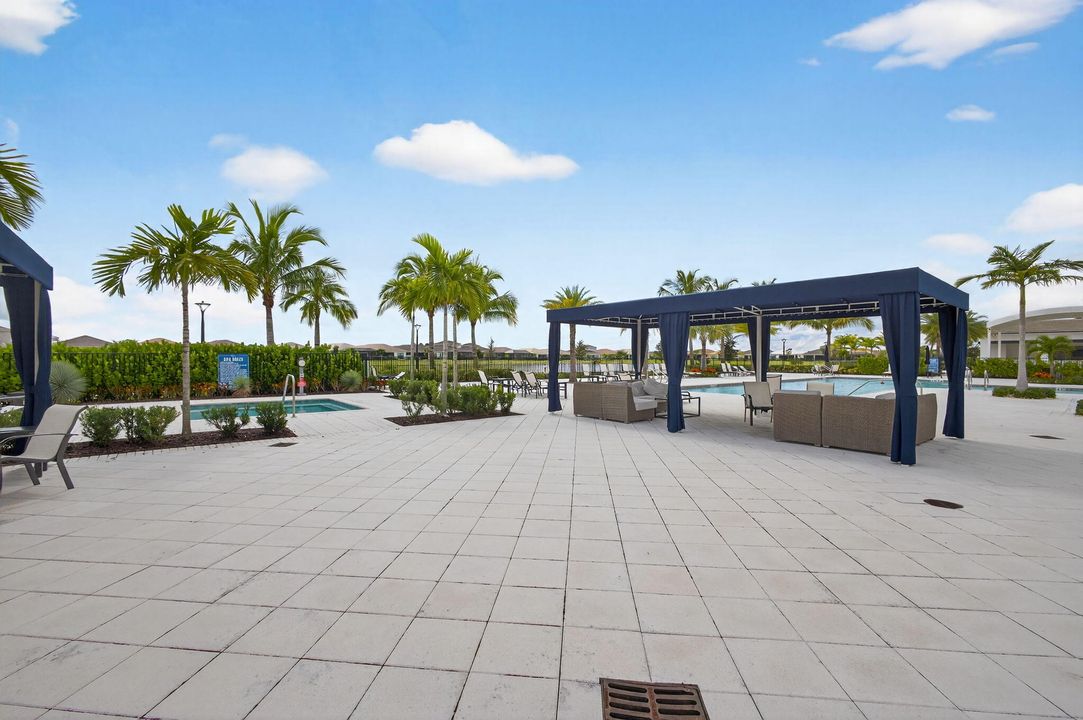 待售: $900,000 (3 贝兹, 3 浴室, 2543 平方英尺)