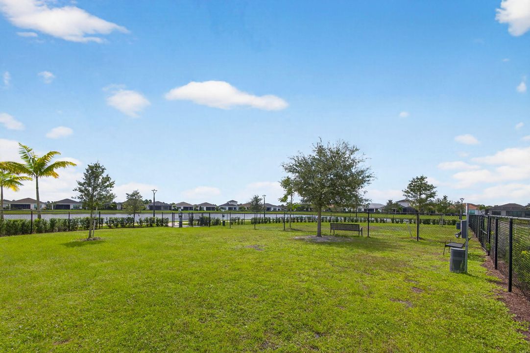 待售: $900,000 (3 贝兹, 3 浴室, 2543 平方英尺)