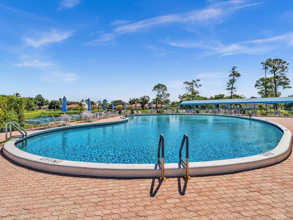 Под контрактом: $185,000 (1 спален, 2 ванн, 1080 Квадратных фут)