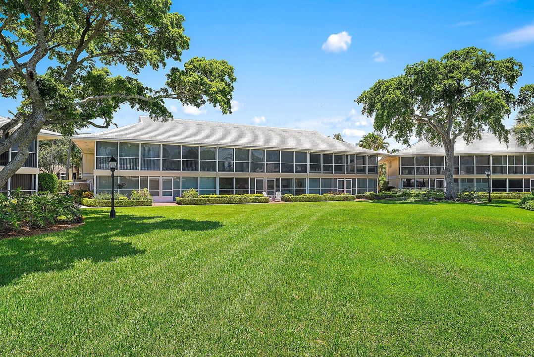 待售: $2,250,000 (2 贝兹, 2 浴室, 1260 平方英尺)