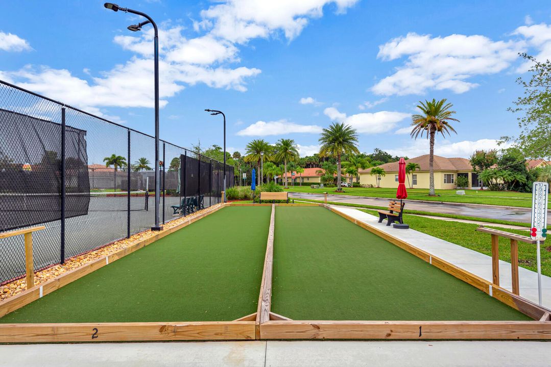 For Sale: $425,000 (3 beds, 2 baths, 2150 Square Feet)