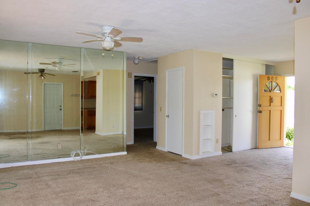 Active With Contract: $245,000 (2 beds, 2 baths, 1157 Square Feet)