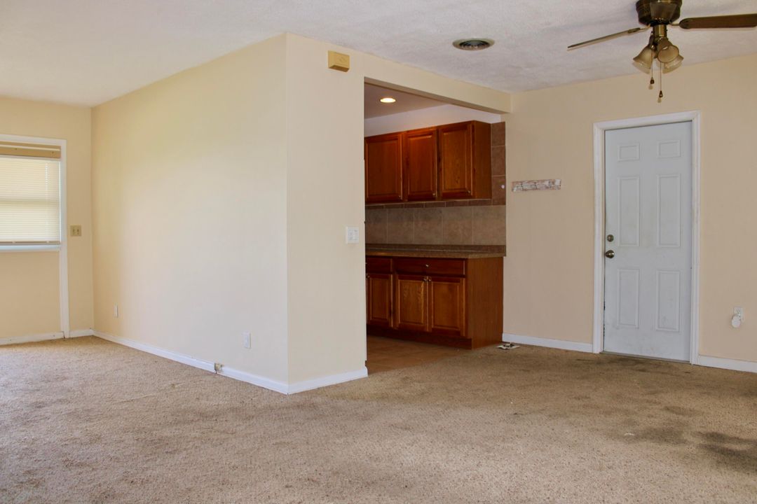 Active With Contract: $245,000 (2 beds, 2 baths, 1157 Square Feet)