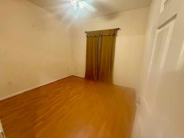For Rent: $2,400 (3 beds, 2 baths, 1552 Square Feet)
