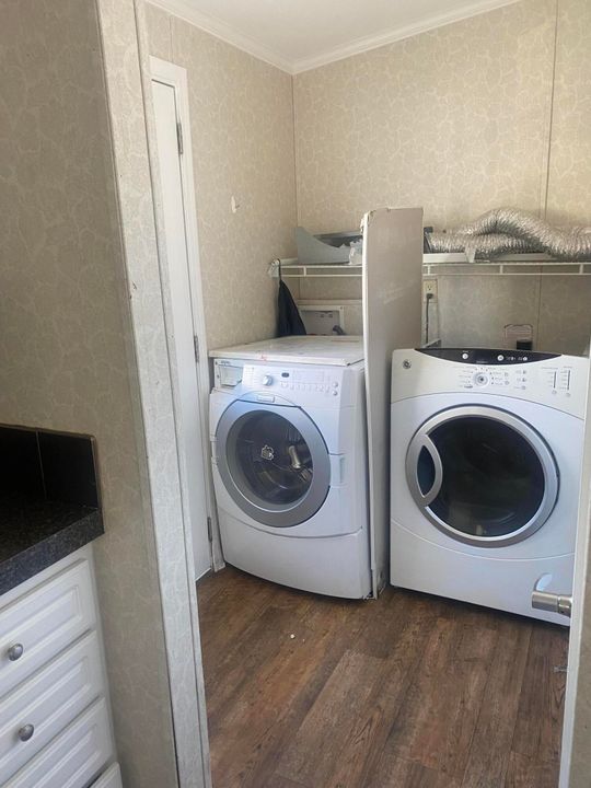 For Sale: $87,000 (2 beds, 2 baths, 1250 Square Feet)