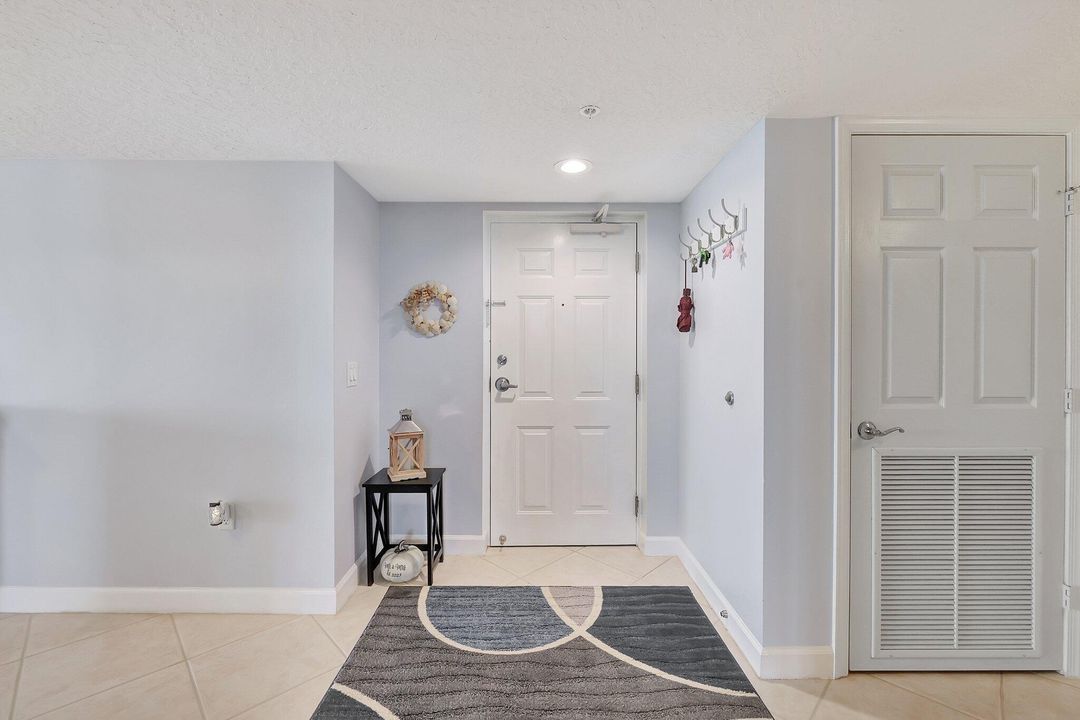 For Sale: $625,000 (3 beds, 2 baths, 1571 Square Feet)