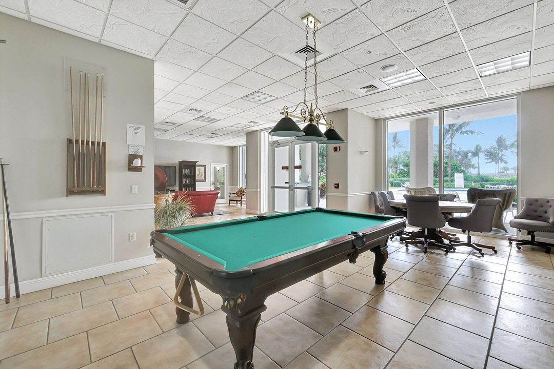 For Sale: $625,000 (3 beds, 2 baths, 1571 Square Feet)