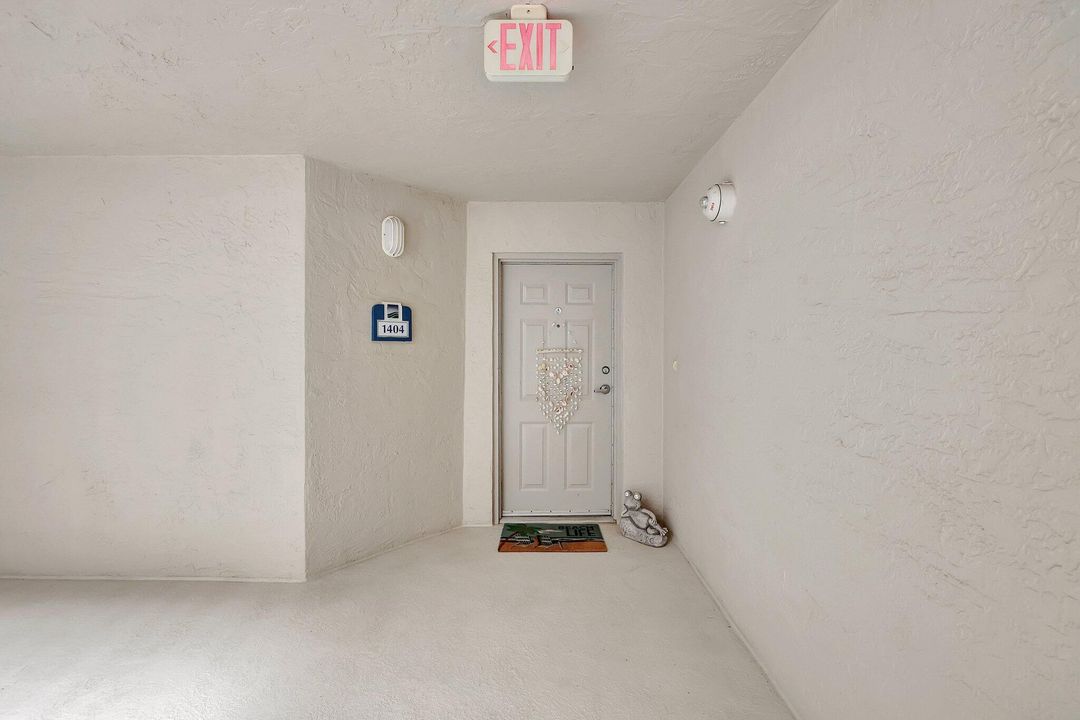 For Sale: $625,000 (3 beds, 2 baths, 1571 Square Feet)