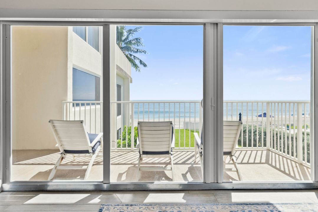 For Rent: $6,900 (2 beds, 2 baths, 1015 Square Feet)