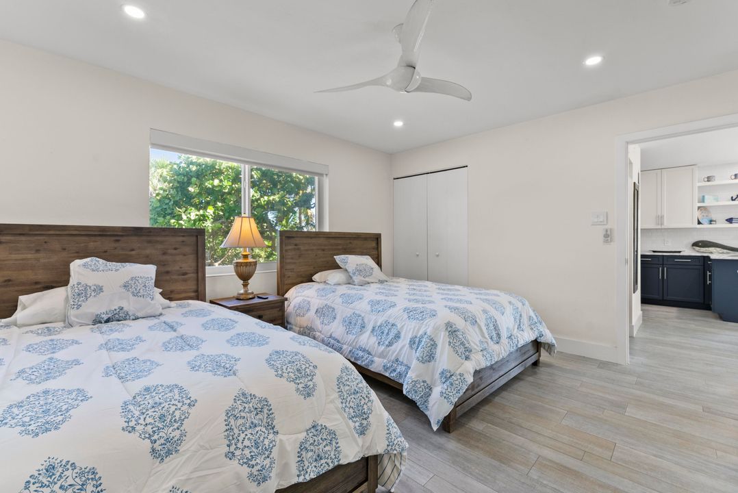 For Rent: $6,900 (2 beds, 2 baths, 1015 Square Feet)