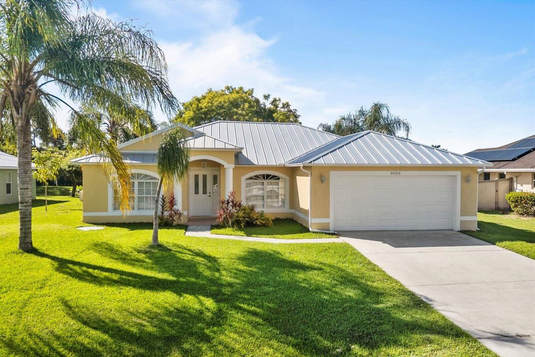 В аренду: $2,450 (3 спален, 2 ванн, 1577 Квадратных фут)