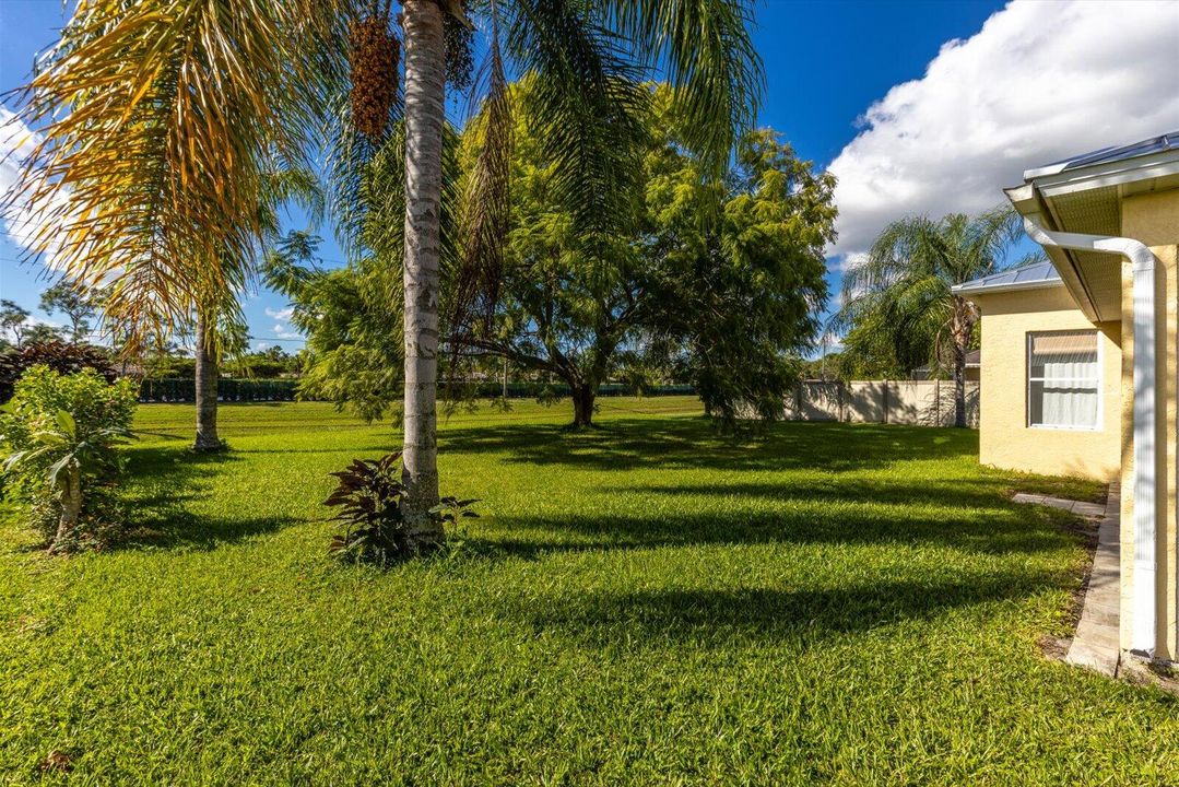 В аренду: $2,450 (3 спален, 2 ванн, 1577 Квадратных фут)