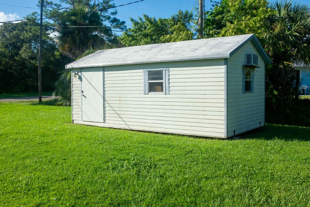 合同活跃: $240,000 (2 贝兹, 2 浴室, 1380 平方英尺)