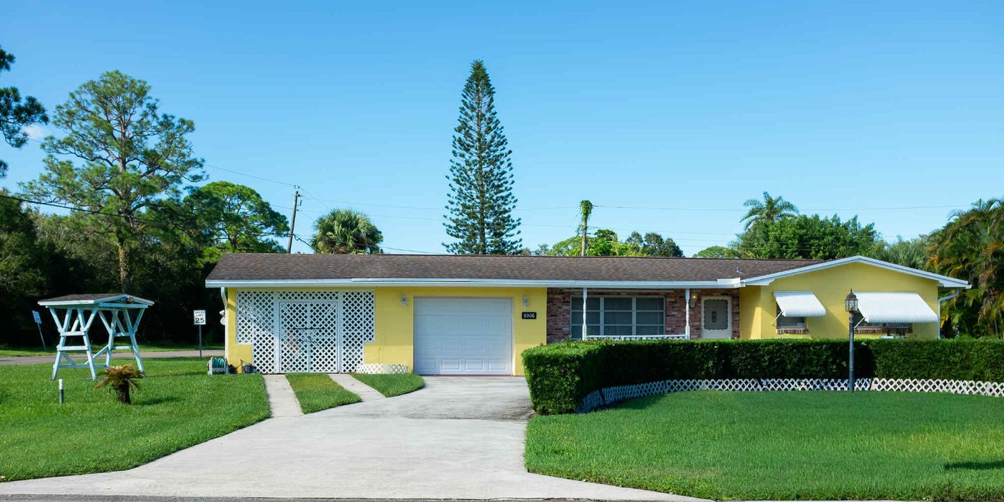 合同活跃: $240,000 (2 贝兹, 2 浴室, 1380 平方英尺)