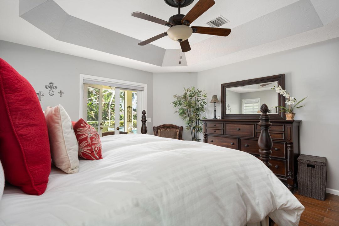 待售: $620,500 (4 贝兹, 3 浴室, 2584 平方英尺)