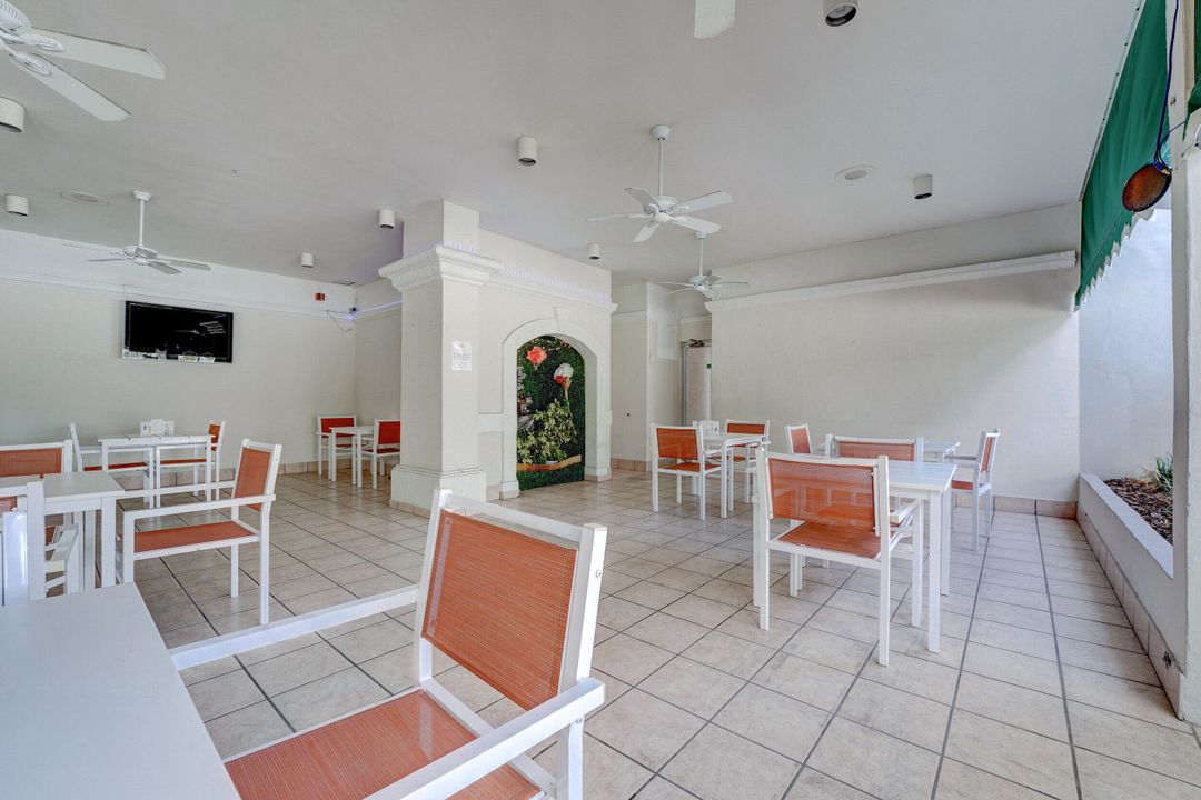 For Sale: $249,000 (2 beds, 2 baths, 1605 Square Feet)