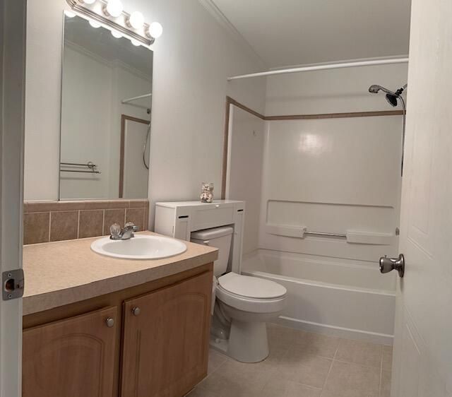 На продажу: $272,000 (2 спален, 2 ванн, 1279 Квадратных фут)