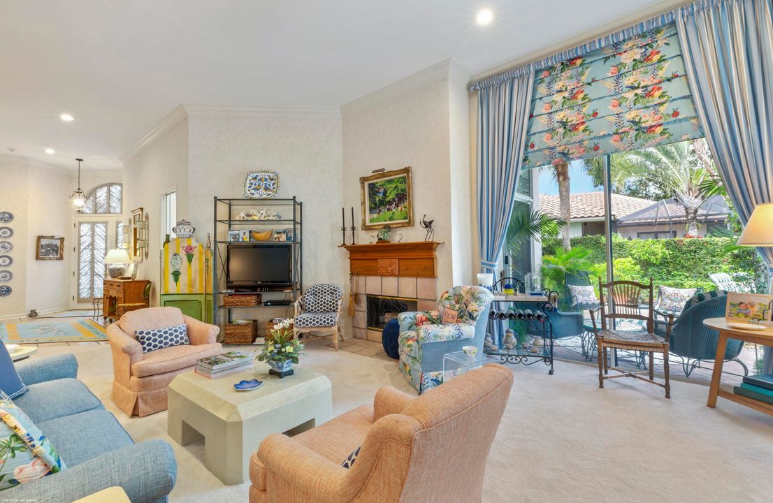 For Rent: $20,000 (3 beds, 3 baths, 2101 Square Feet)